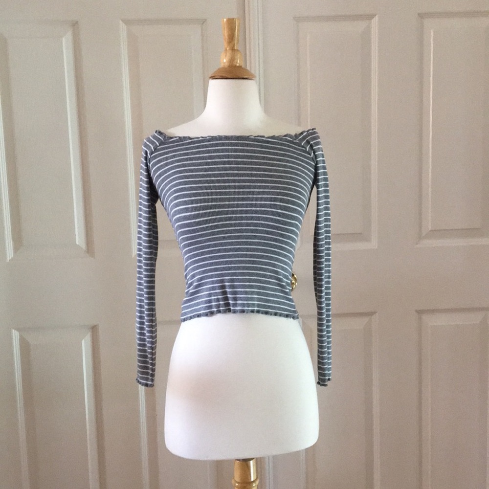 Long sleeve off the shoulder